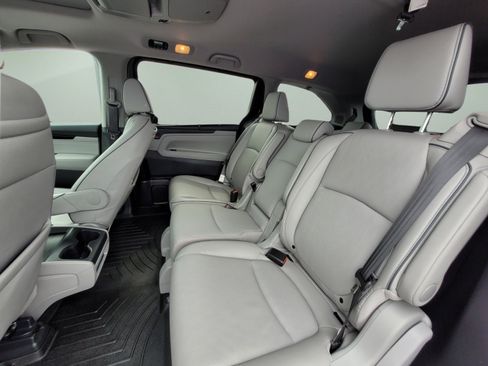 Used 2024 Honda Odyssey Elite image 23