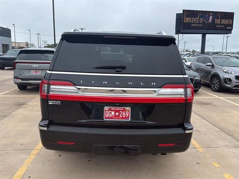 Used 2021 Lincoln Navigator Reserve AWD/4WD image 12
