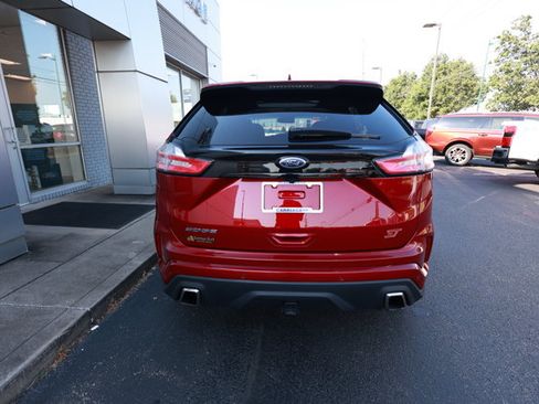 Certified 2019 Ford Edge ST w/ Equipment Group 401A AWD/4WD image 4