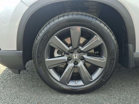Used 2023 Honda Pilot Sport image 9