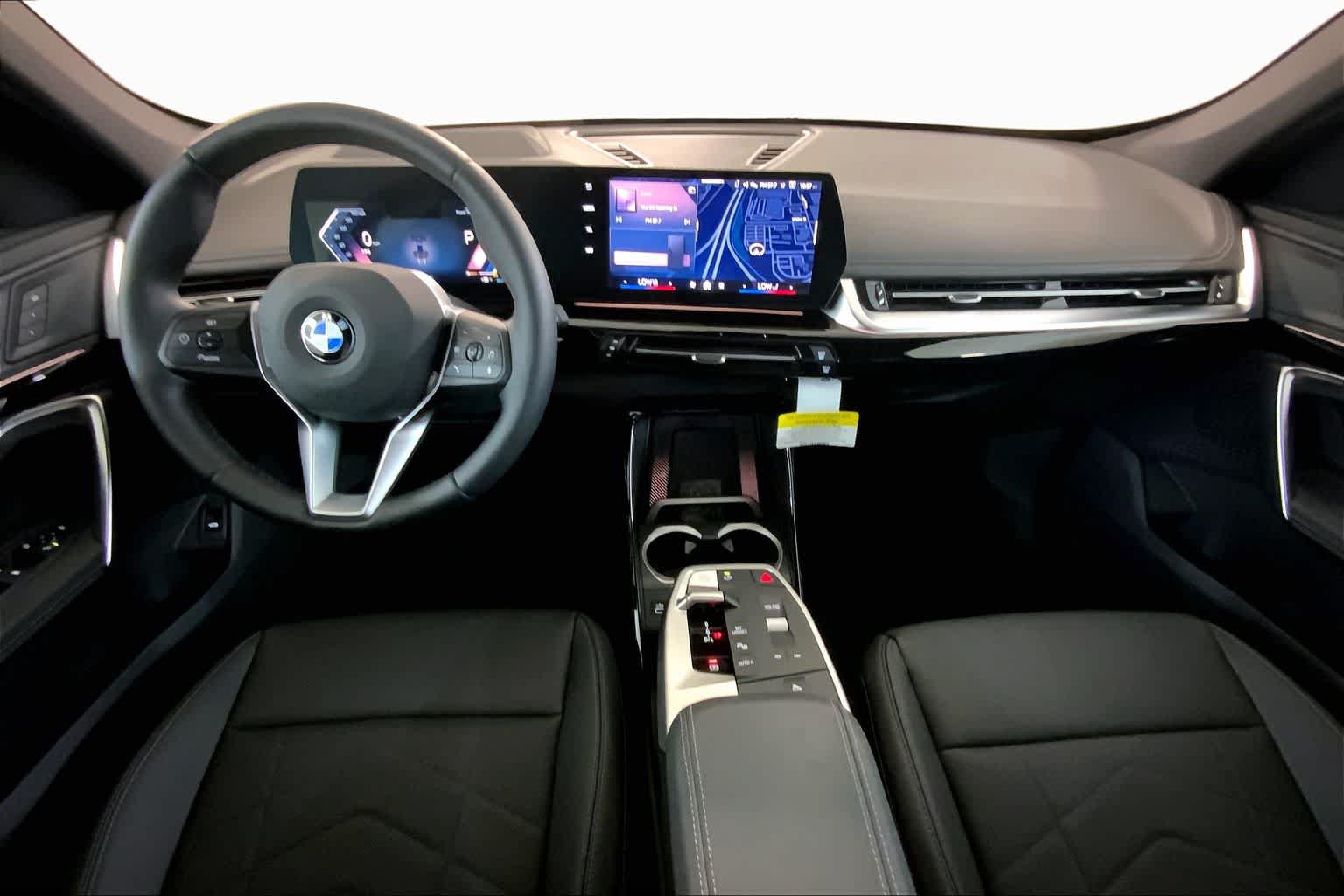 Used 2025 BMW X1 xDrive28i w/ Technology Package AWD/4WD image 5