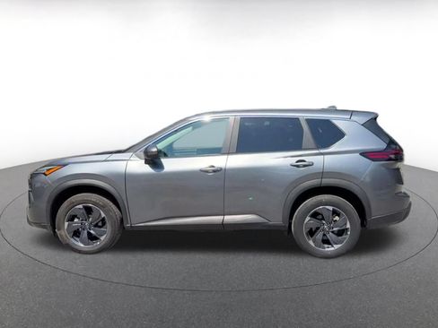 Used 2025 Nissan Rogue SV FWD image 9