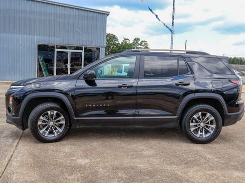 Used 2025 Chevrolet Equinox LT FWD image 23