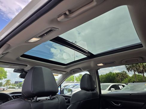 Certified 2025 Subaru Ascent Bronze Edition w/ Popular Package #2 image 17