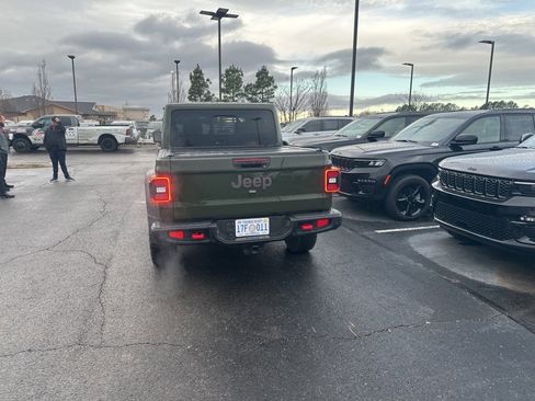 Used 2022 Jeep Gladiator Rubicon w/ LED Lighting Group image 8