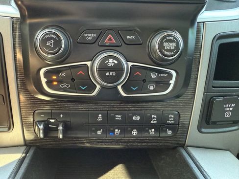 Used 2018 RAM 2500 Limited AWD/4WD image 34