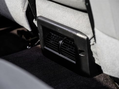 Used 2018 RAM 2500 Tradesman w/ Chrome Appearance Group image 36