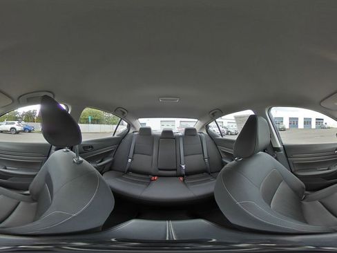 Used 2025 Nissan Altima 2.5 SV image 42