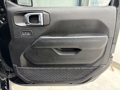 Used 2023 Jeep Wrangler Unlimited Rubicon 4xe w/ Steel Bumper Group image 8