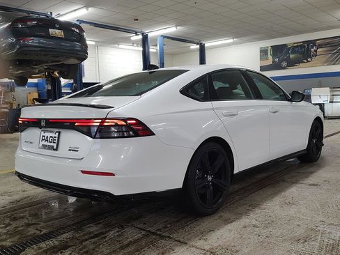 Certified 2023 Honda Accord Sport image 30