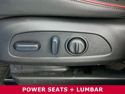 Used 2025 Chevrolet TrailBlazer RS w/ Convenience Package image 4