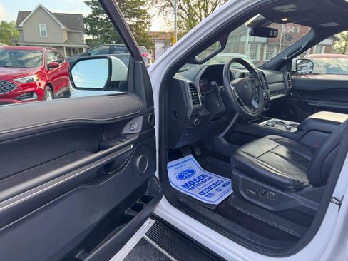 Used 2019 Ford Expedition Max XLT w/ Equipment Group 202A AWD/4WD image 27