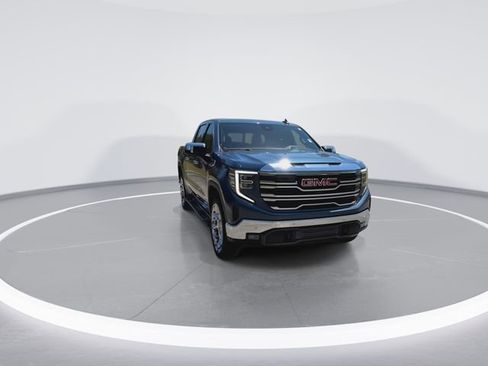 Used 2024 GMC Sierra 1500 SLT w/ SLT Premium Plus Package AWD/4WD image 2