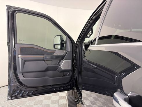 Certified 2024 Ford F350 Platinum w/ FX4 Off-Road Package image 10