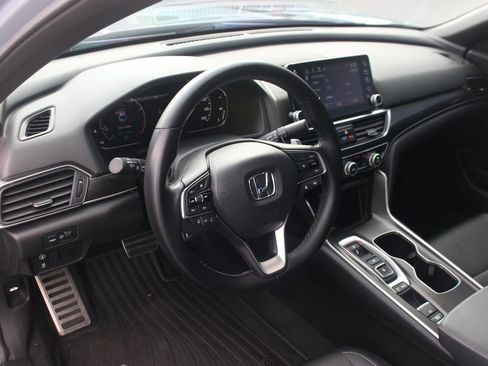 Used 2022 Honda Accord Sport image 15