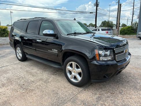 Used 2013 Chevrolet Suburban LS w/ Texas Edition RWD image 8