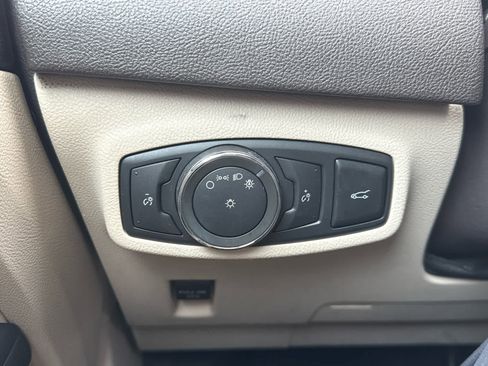 Used 2017 Lincoln MKC Select w/ Select Plus Package image 24