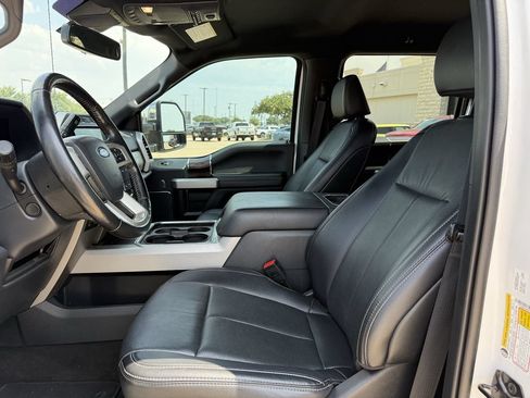 Used 2022 Ford F250 Lariat w/ Lariat Ultimate Package AWD/4WD image 23