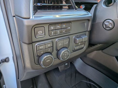 Certified 2026 Chevrolet Tahoe Premier w/ Sun And Tow Package image 16