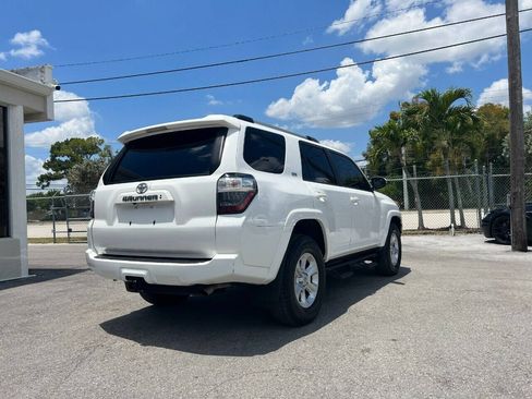 Used 2022 Toyota 4Runner SR5 Premium w/ Moonroof Package RWD image 7