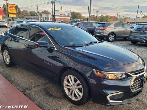 Used 2016 Chevrolet Malibu LT image 3