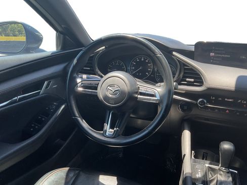 Used 2020 MAZDA MAZDA3 Hatchback w/ Premium Package FWD image 11
