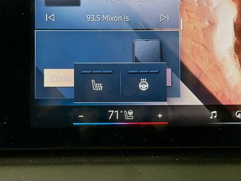 Used 2025 BMW X3 xDrive30i w/ Premium Package image 21