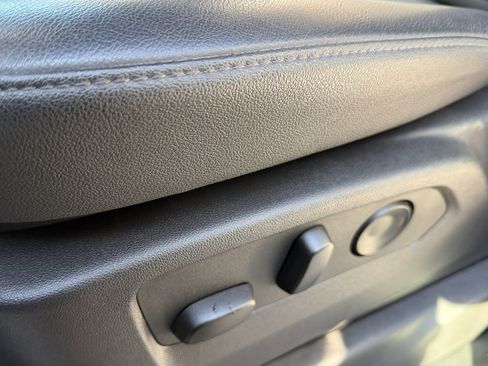 Used 2024 Chevrolet Silverado 1500 ZR2 w/ Technology Package image 6