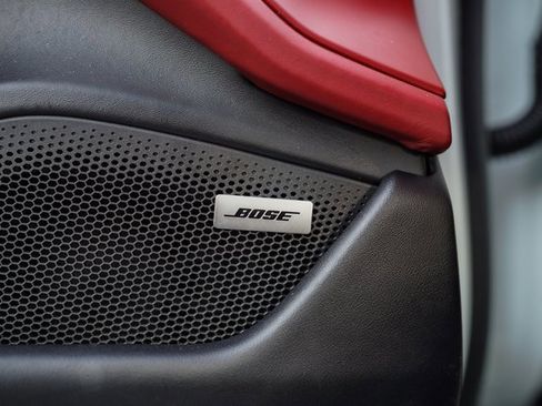 Used 2022 Porsche Taycan image 37