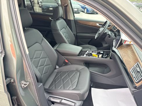 Used 2026 Volkswagen Atlas SE FWD image 26