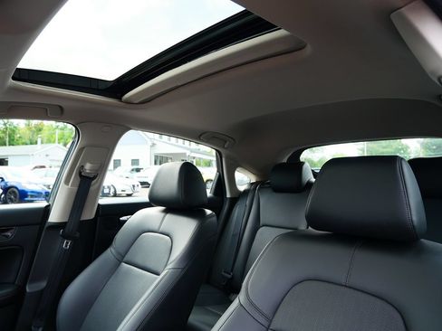 Used 2022 Honda Civic EX-L image 11