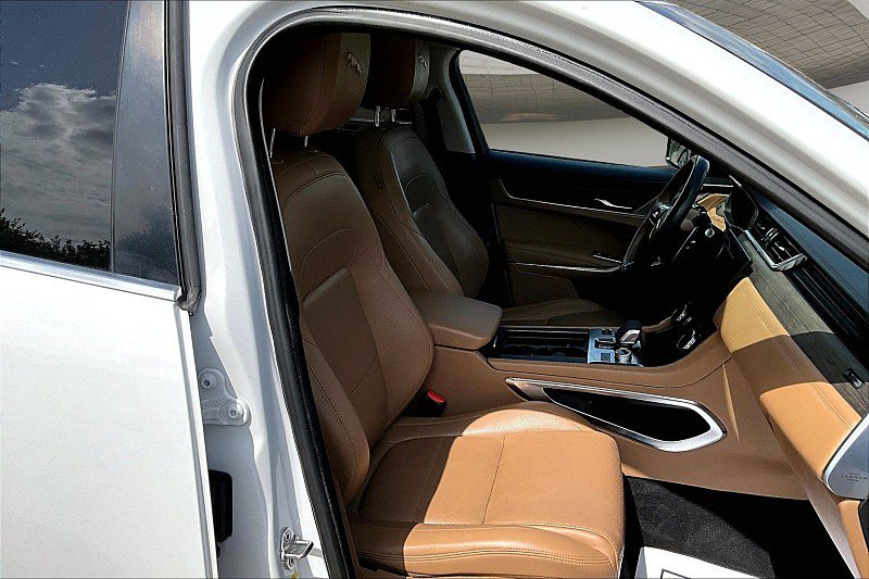 Used 2022 Jaguar F-PACE S AWD/4WD image 6