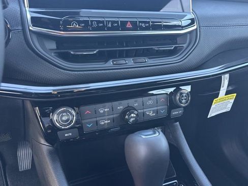 New 2026 Jeep Compass Limited w/ Sun, Sound & Navigation Group image 26