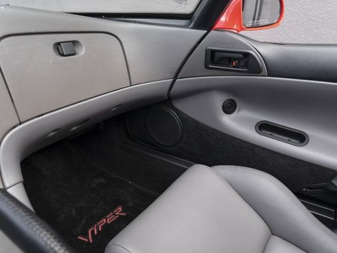 Used 1993 Dodge Viper RT/10 image 46