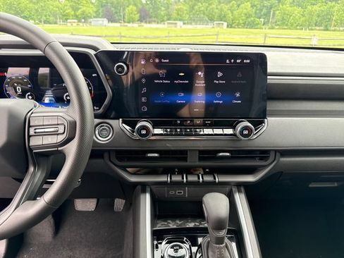 New 2026 Chevrolet Colorado Trail Boss AWD/4WD image 17