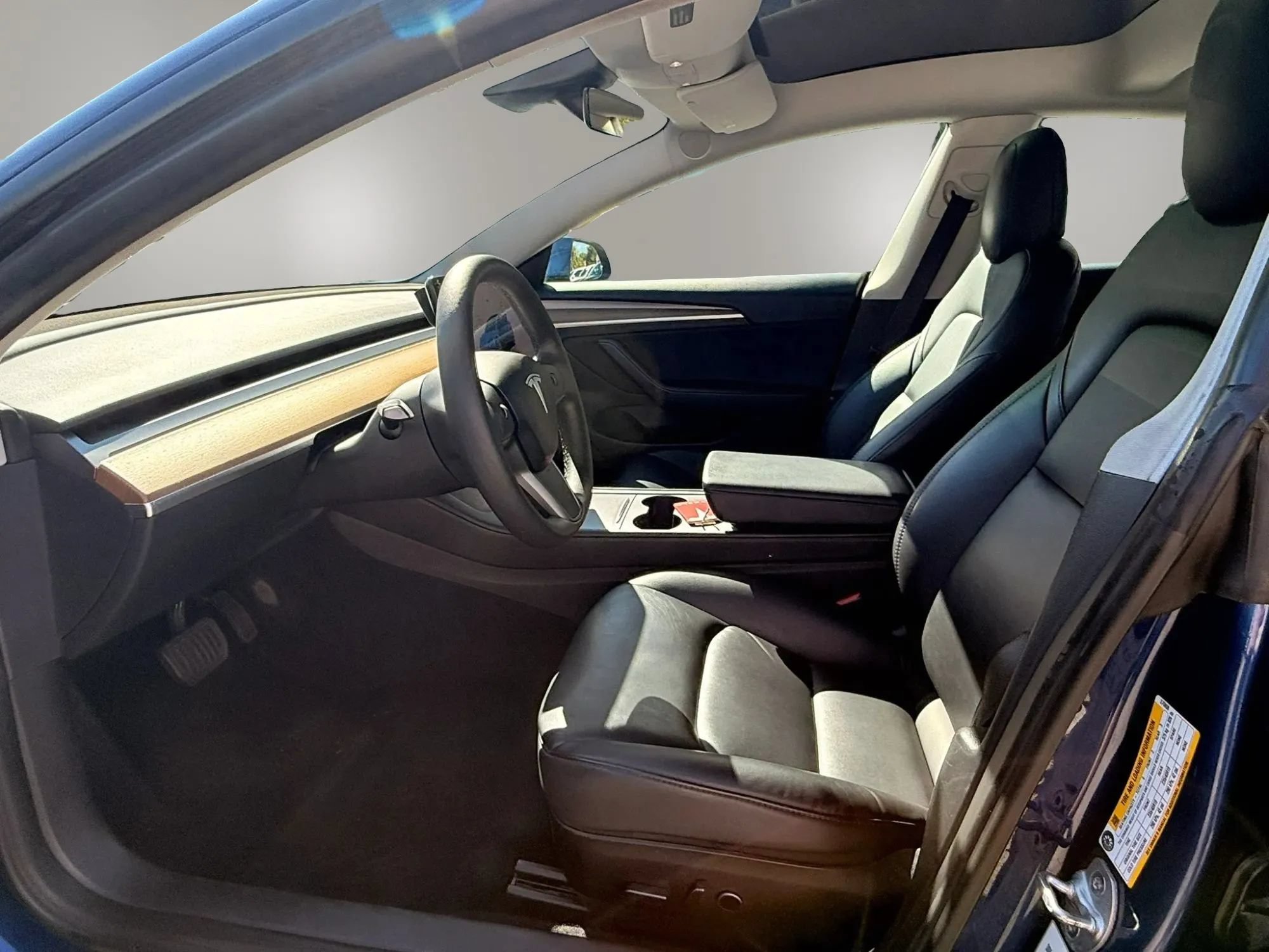 Used 2022 Tesla Model 3 RWD image 11