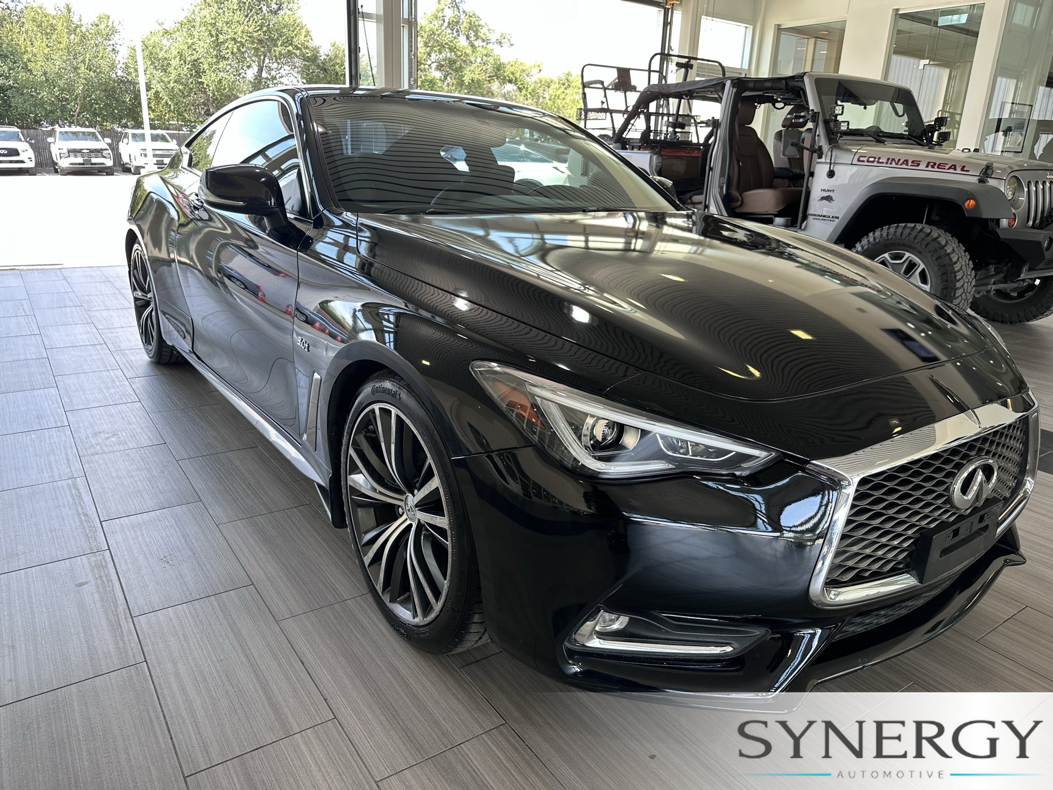Used 2018 INFINITI Q60 3.0t Luxe RWD image 26