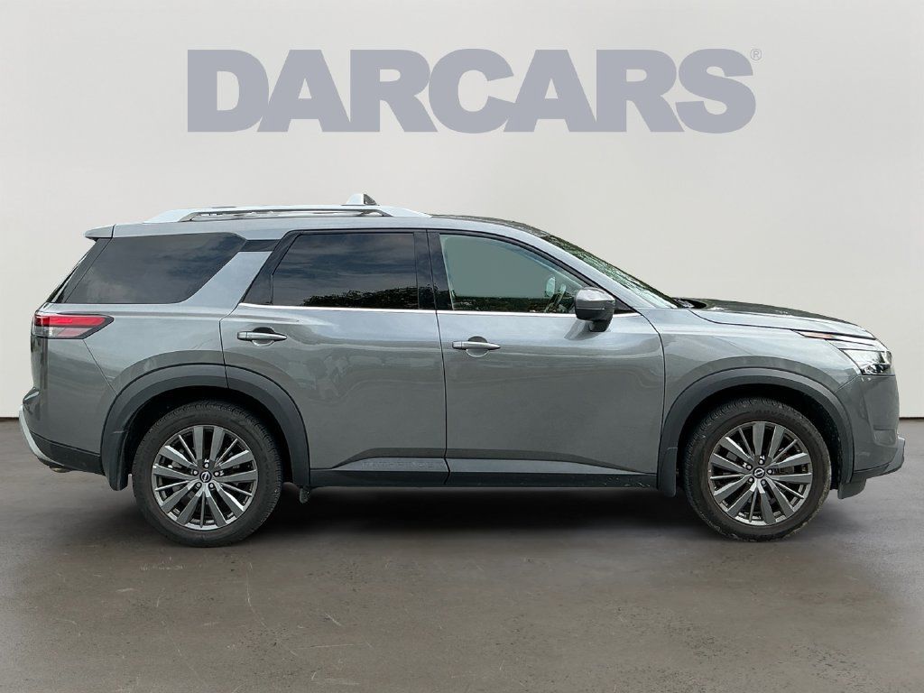 Used 2022 Nissan Pathfinder SL w/ SL Premium Package AWD/4WD image 8