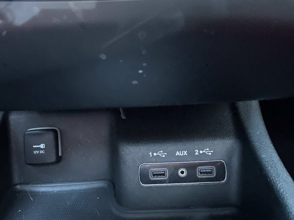 Used 2018 Dodge Durango R/T w/ Technology Group AWD/4WD image 23