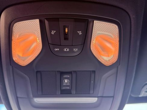 Used 2019 RAM 1500 Big Horn AWD/4WD image 19