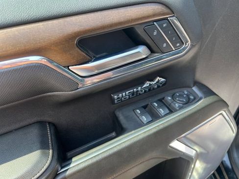 Used 2023 Chevrolet Silverado 1500 High Country AWD/4WD image 11