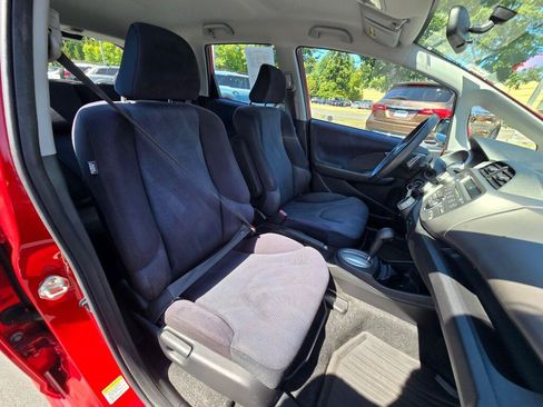 Used 2011 Honda Fit Sport image 7