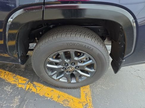 Used 2026 Toyota Sequoia Platinum image 10