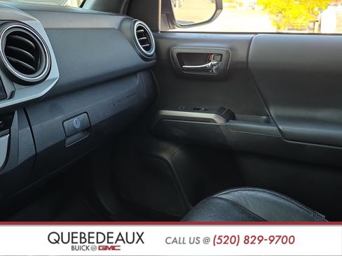 Used 2017 Toyota Tacoma TRD Sport w/ Premium & Technology Package image 30