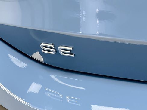 New 2026 Volkswagen Tiguan SE image 25