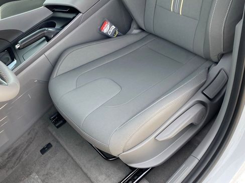 New 2026 Hyundai Elantra Sport FWD image 22