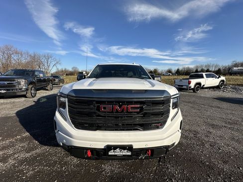 Used 2024 GMC Sierra 1500 AT4 w/ Technology Package image 13