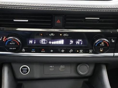 Used 2023 Nissan Rogue SL w/ SL Premium Package image 55