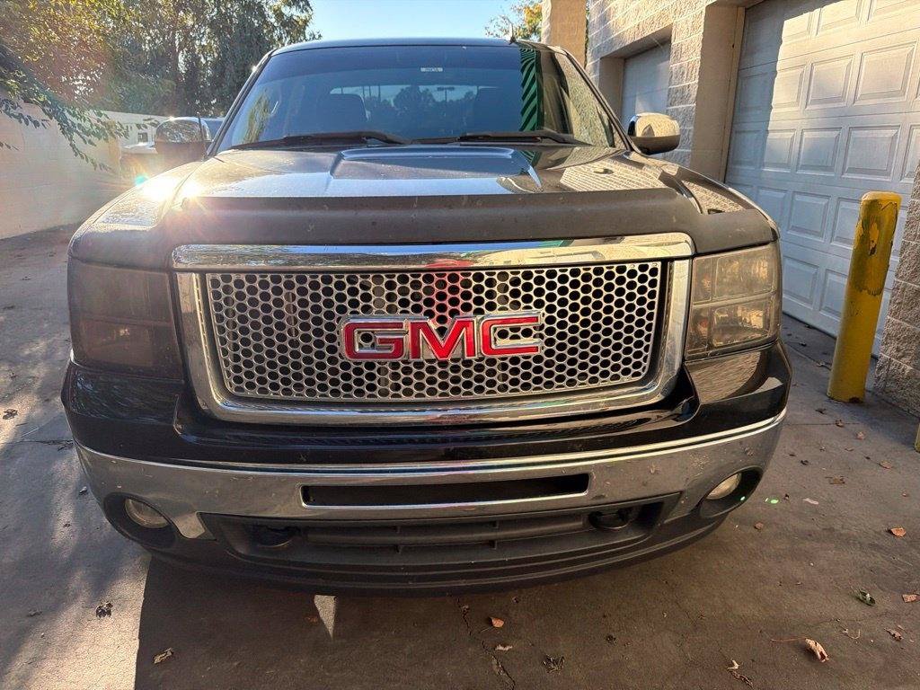 Used 2011 GMC Sierra 1500 SLE AWD/4WD image 3
