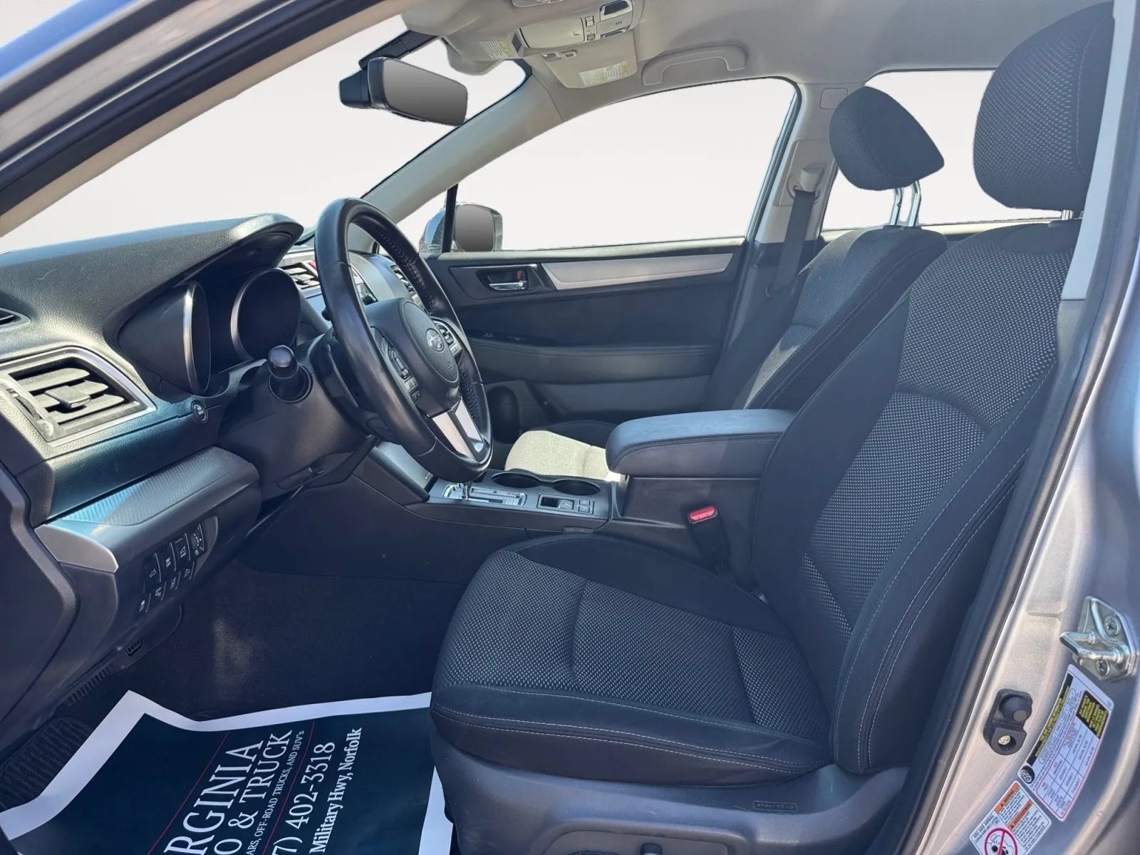 Used 2017 Subaru Outback 2.5i Premium AWD/4WD image 9